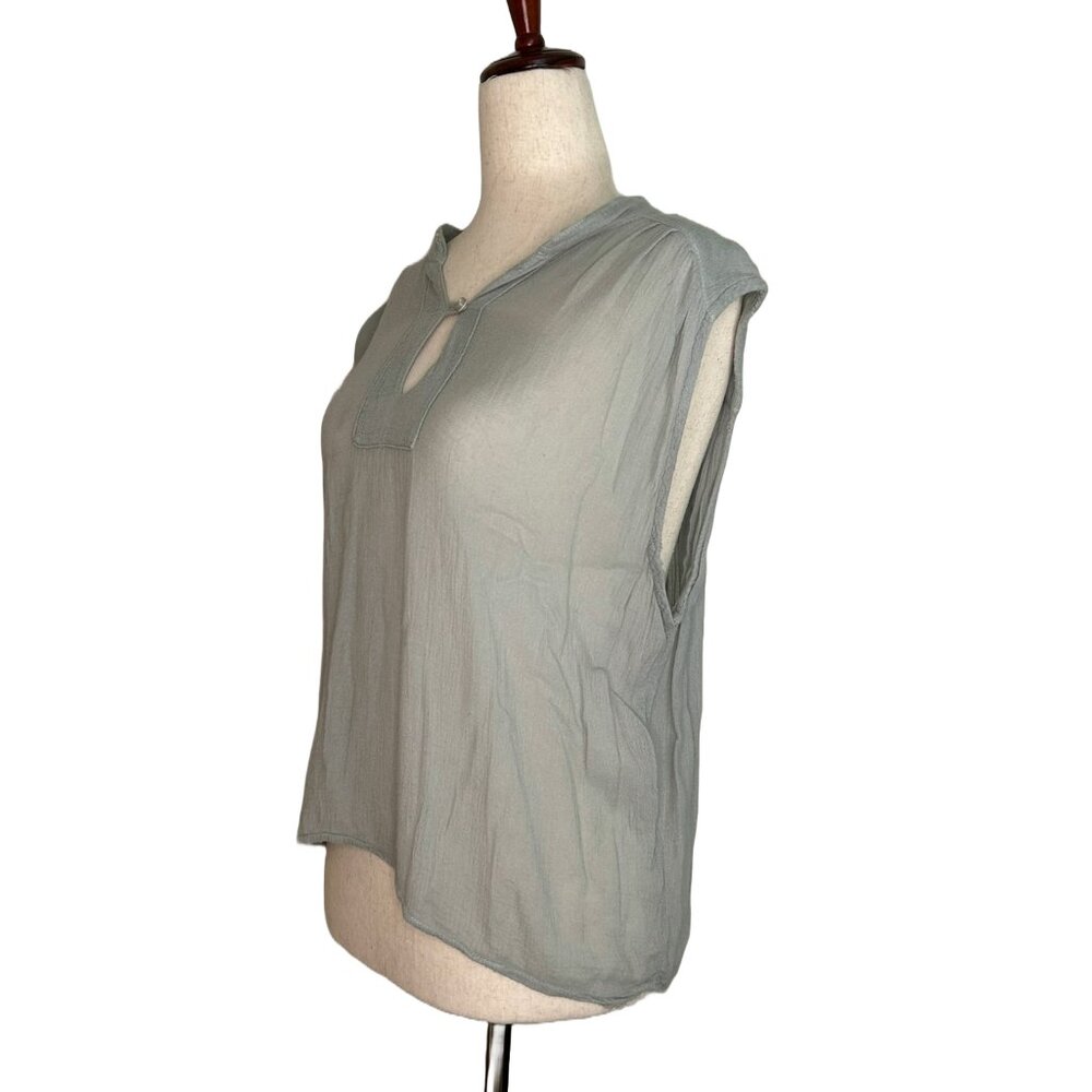 NSF CLOTHING | Keyhole Cap Sleeve Top